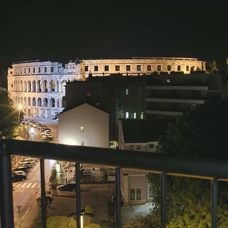 Ancora Center * Пула