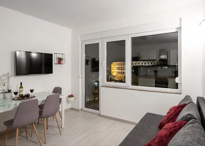 Ancora Center Apartment *